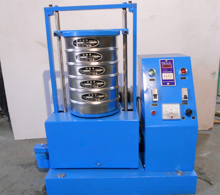 磁懸浮試驗(yàn)篩利用磁懸浮的特殊功能，能幫助該產(chǎn)品實(shí)現(xiàn)：上下，前后，左右等多種運(yùn)動(dòng)方式。